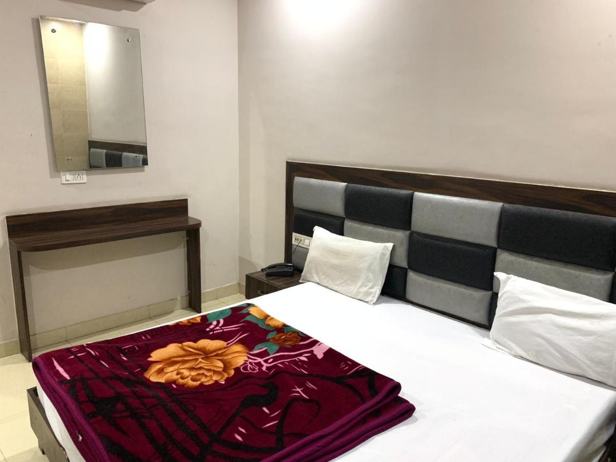 Hotel Sukhman Residency Amritsar Exteriör bild