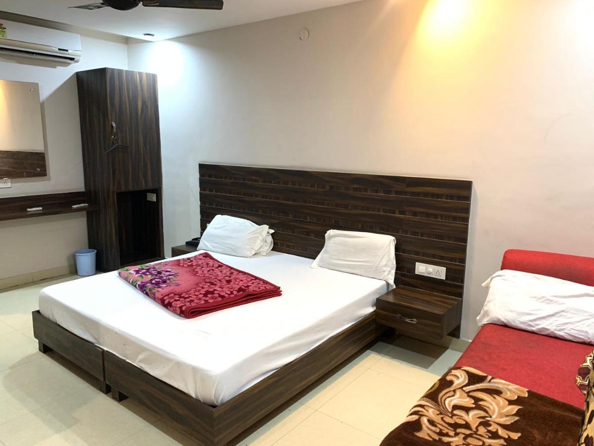 Hotel Sukhman Residency Amritsar Exteriör bild