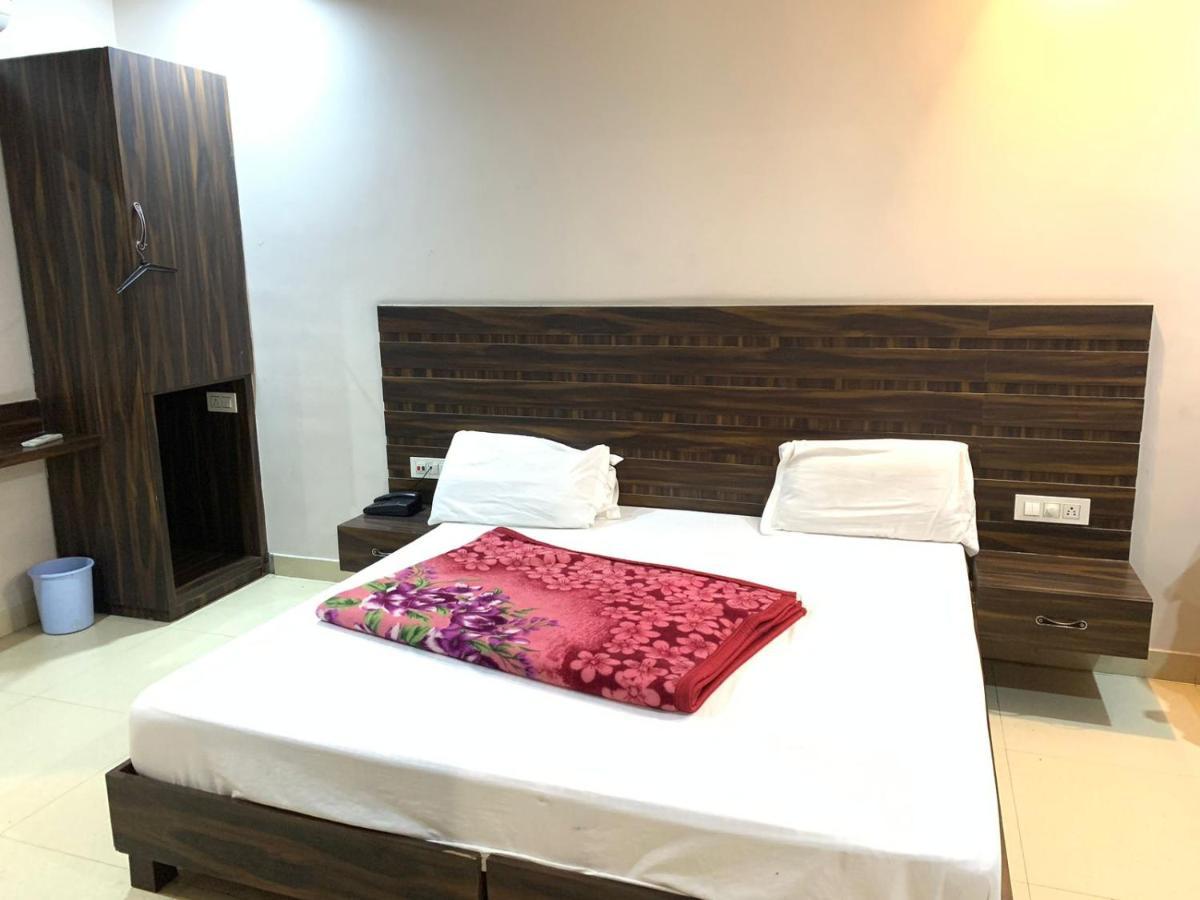 Hotel Sukhman Residency Amritsar Exteriör bild