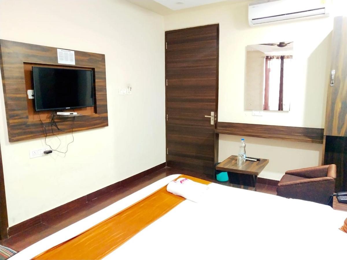 Hotel Sukhman Residency Amritsar Rum bild