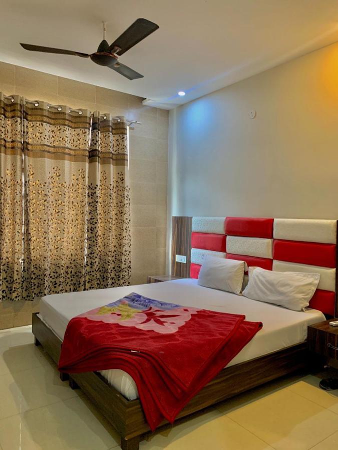 Hotel Sukhman Residency Amritsar Exteriör bild