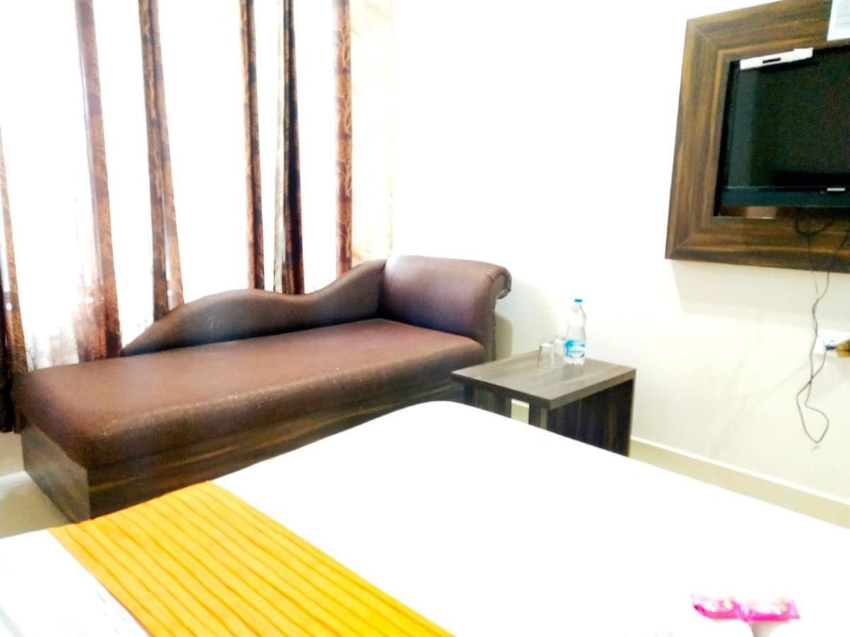 Hotel Sukhman Residency Amritsar Exteriör bild