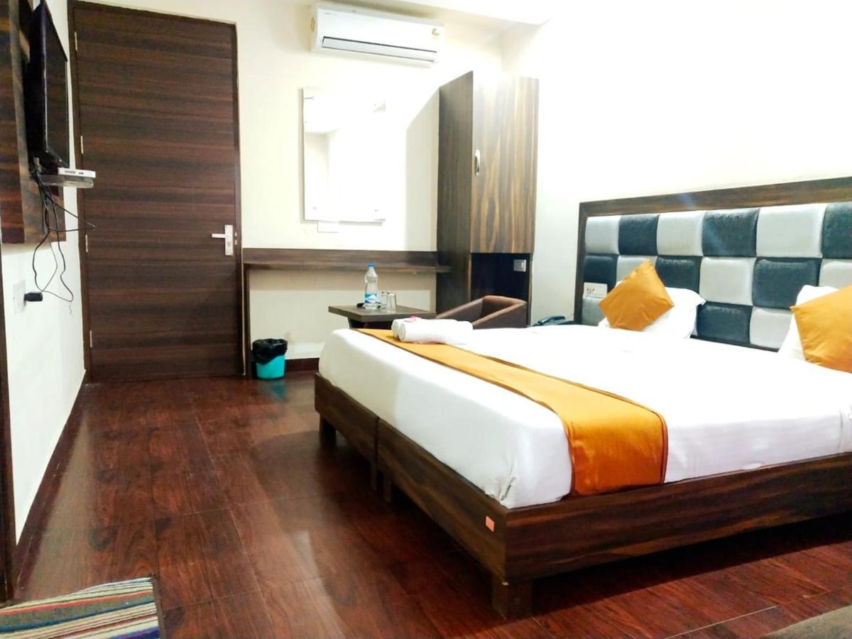 Hotel Sukhman Residency Amritsar Exteriör bild