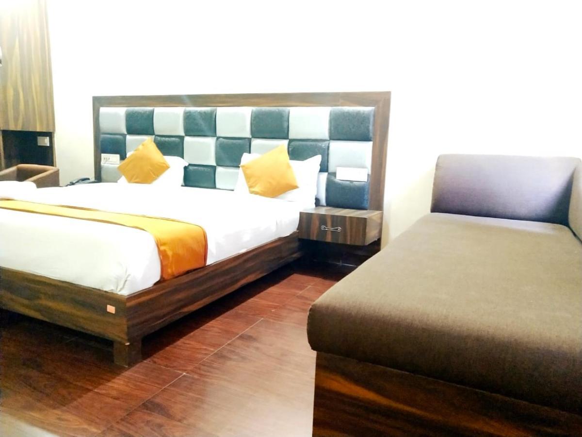 Hotel Sukhman Residency Amritsar Exteriör bild